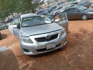 Toyota Corolla 2010 Silver