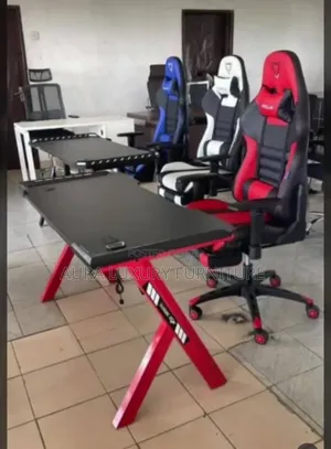 Stylish Gaming Chair and Table