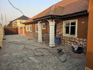 2bdrm Bungalow in Secured Area, Obafemi-Owode for sale