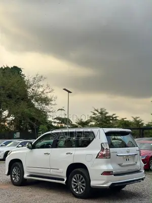 Lexus GX 460 Luxury 2016 White