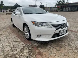 Lexus ES 350 FWD 2014 White