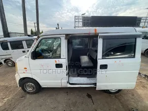 Suzuki Every 2012 White