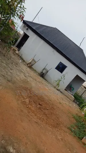 Property for Sale – 50 × 100ft