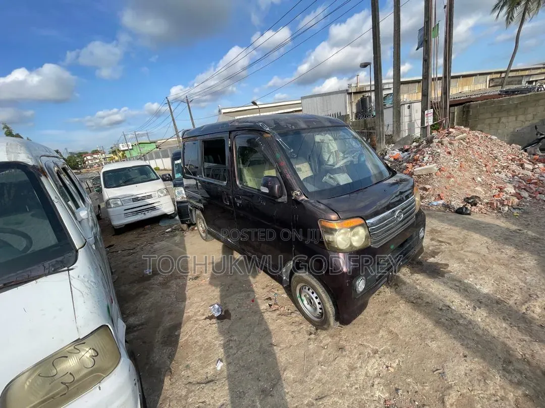Daihatsu Hijet 2012