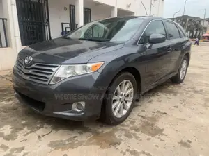 Toyota Venza XLE 2011 Gray