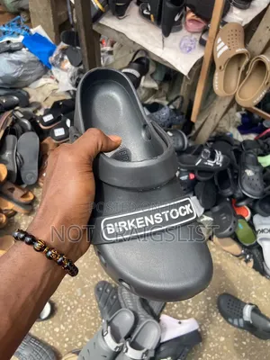 Lightweight Crocs Clogs Size 40–45+Pay on Delivery Lagos+Fast Delivery