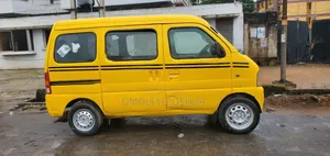 Suzuki Every 2010 Yellow