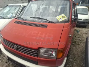 Volkswagen Transporter 2002 Red