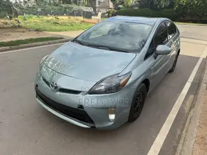 Toyota Prius Plug-In Hybrid 2015 Green