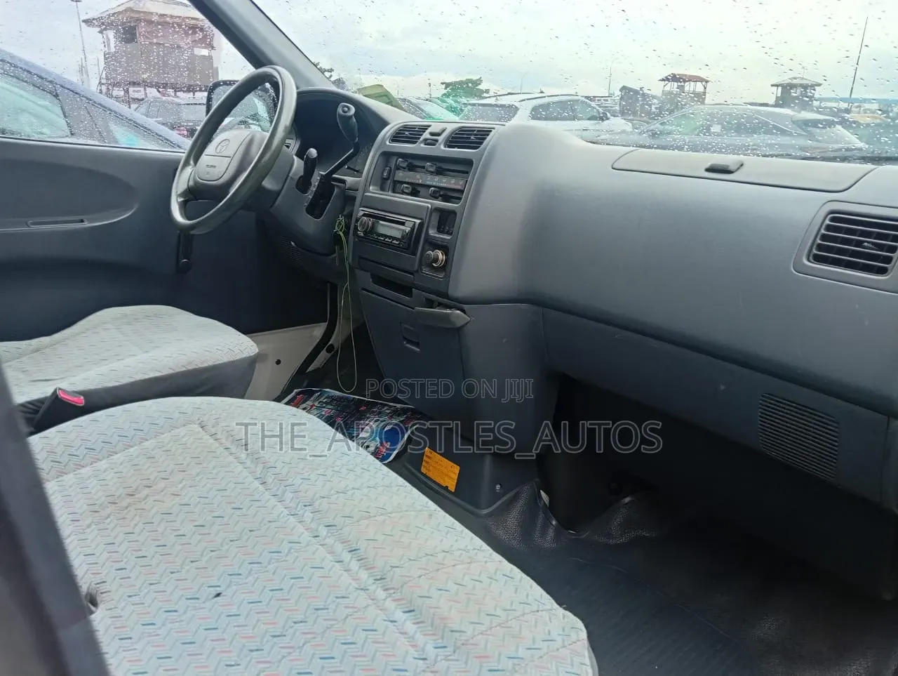 Toyota HiAce 2004 White
