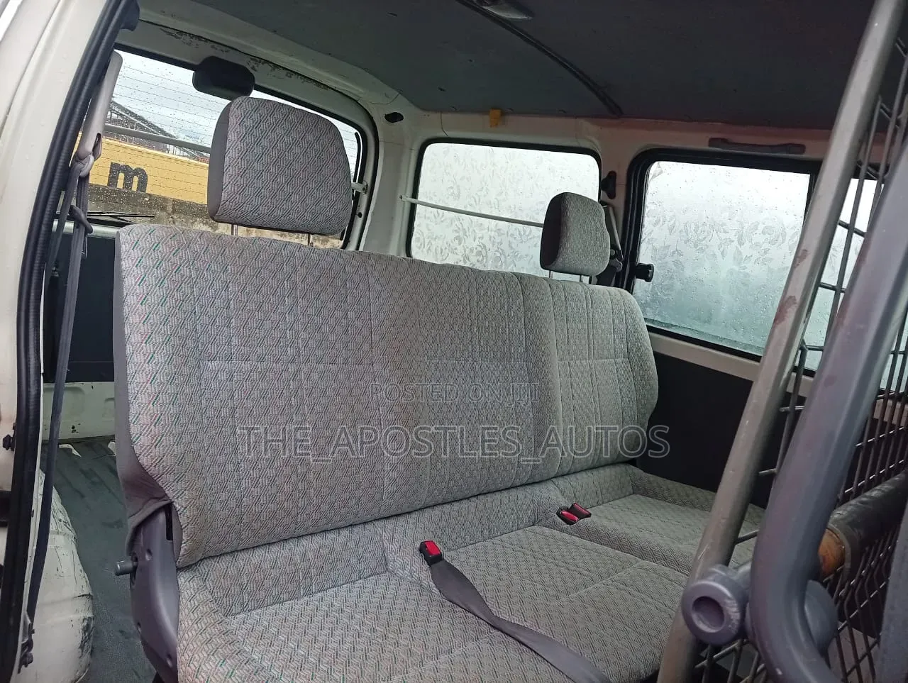 Toyota HiAce 2004 White