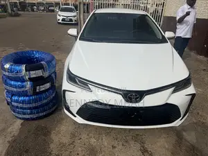 Toyota Corolla 2021 White