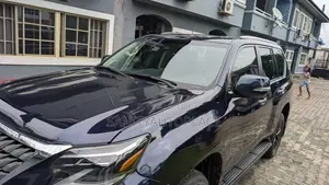 Lexus GX 460 2021 Blue