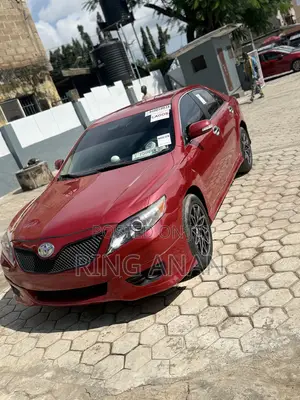 Toyota Camry SE 4dr Sedan (2.5L 4cyl 6AM) 2010 Red