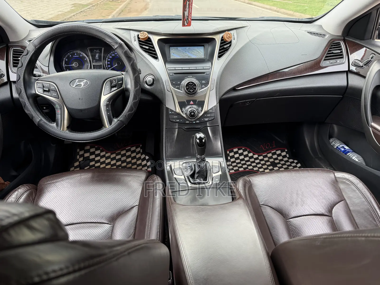 Hyundai Azera 2015 Black