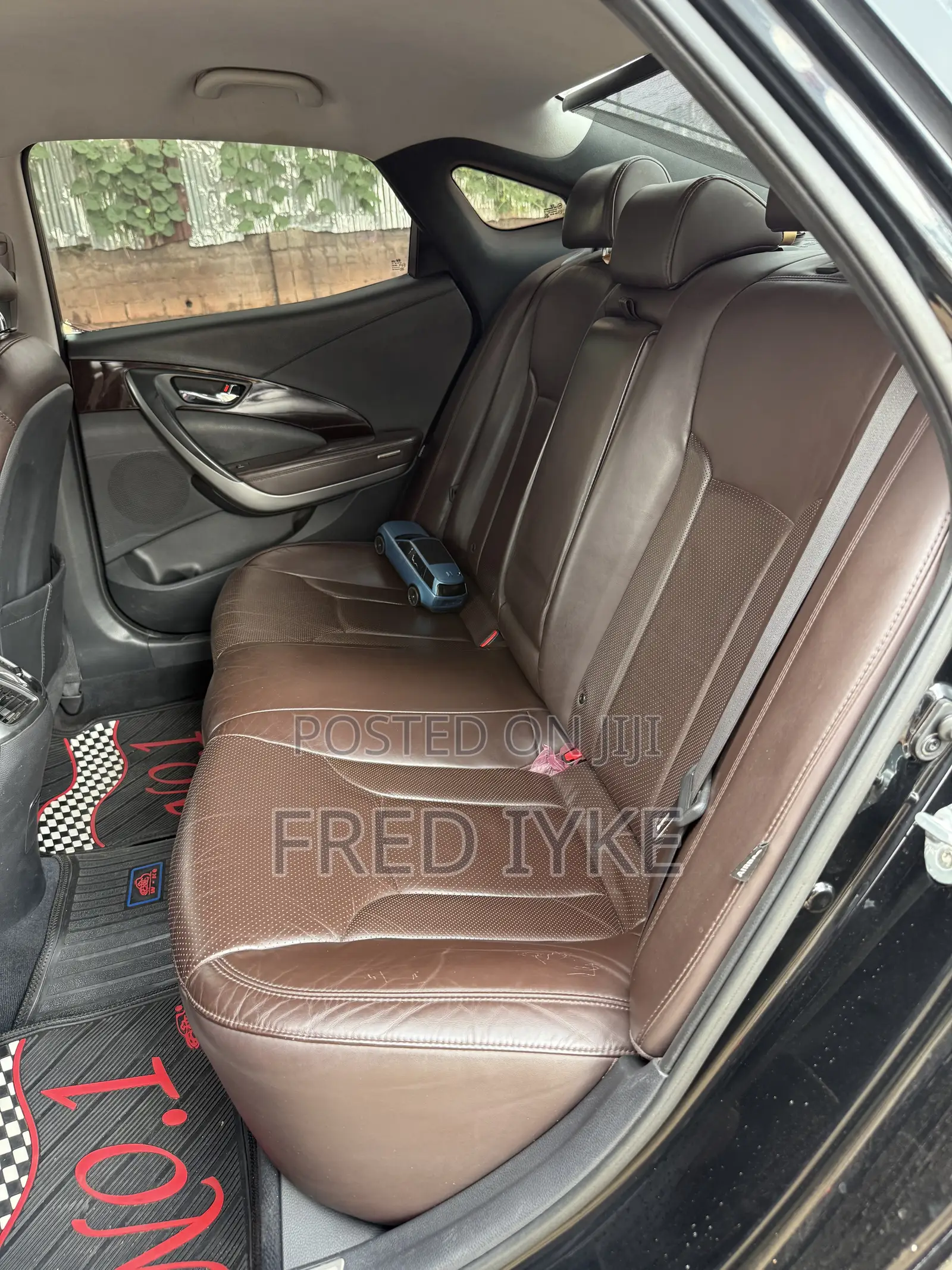 Hyundai Azera 2015 Black