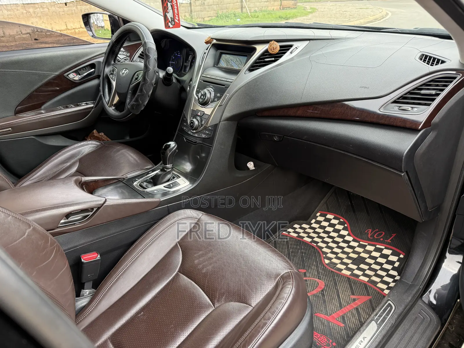 Hyundai Azera 2015 Black