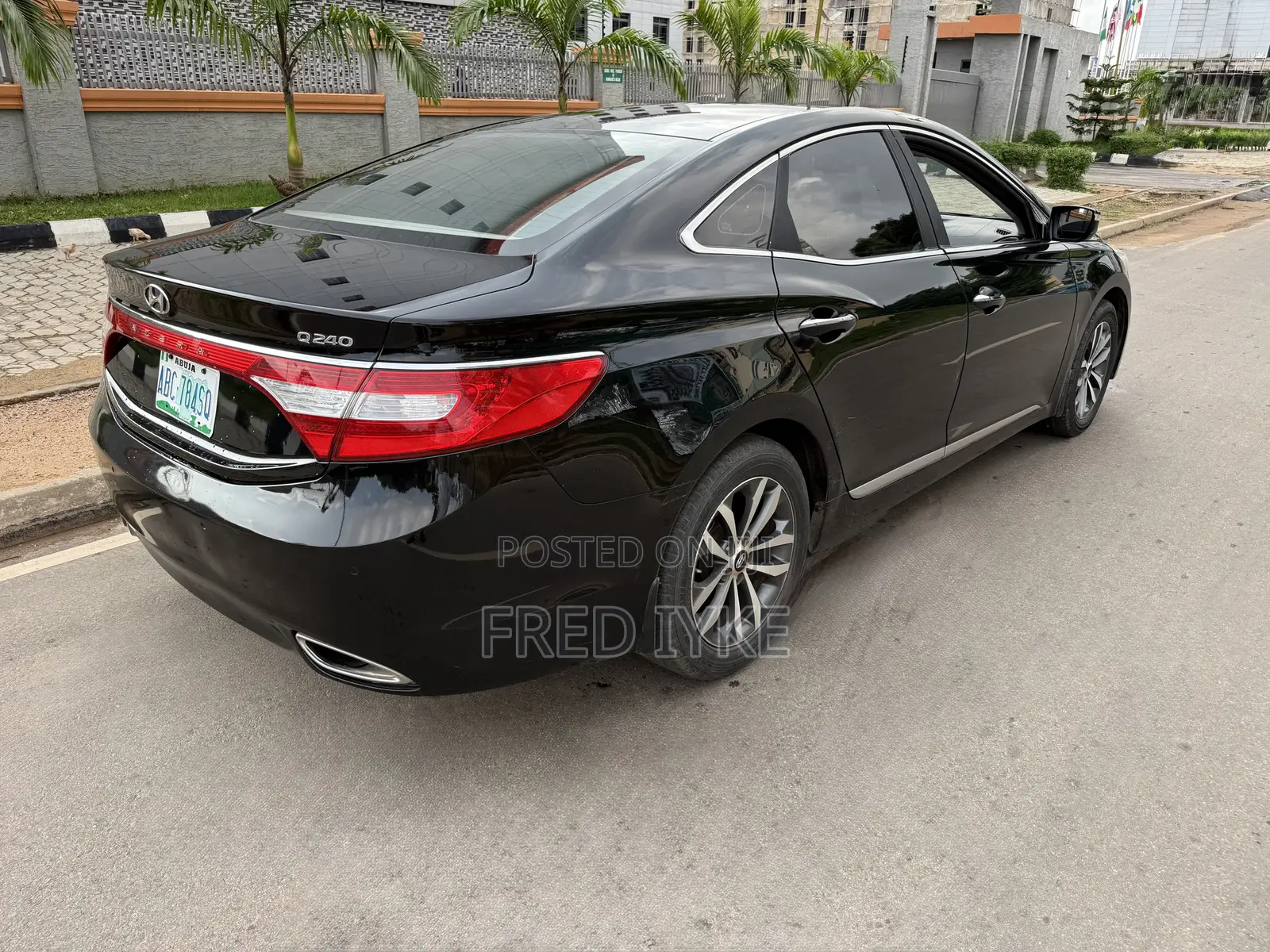 Hyundai Azera 2015 Black