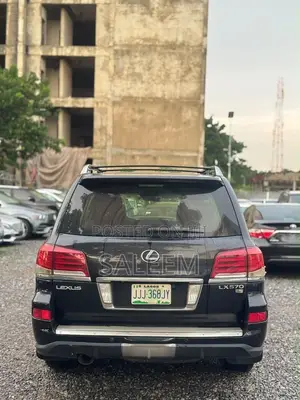 Lexus LX 570 2012 Black