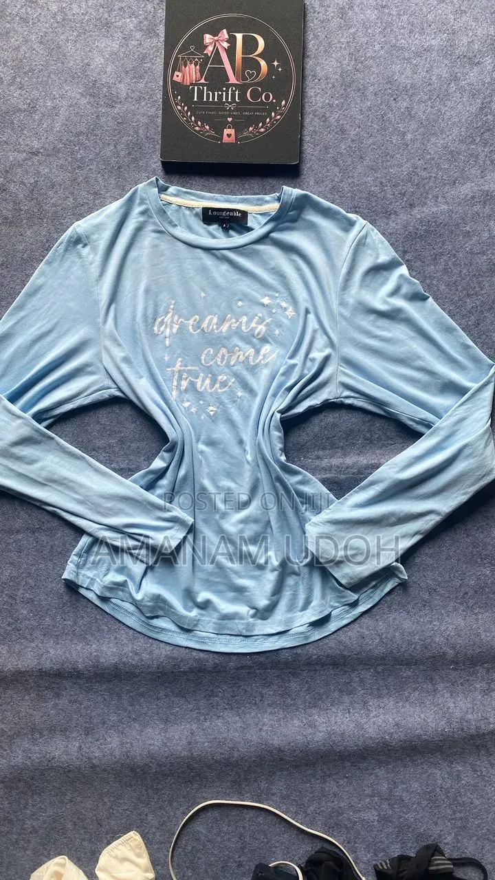 Female Tops
