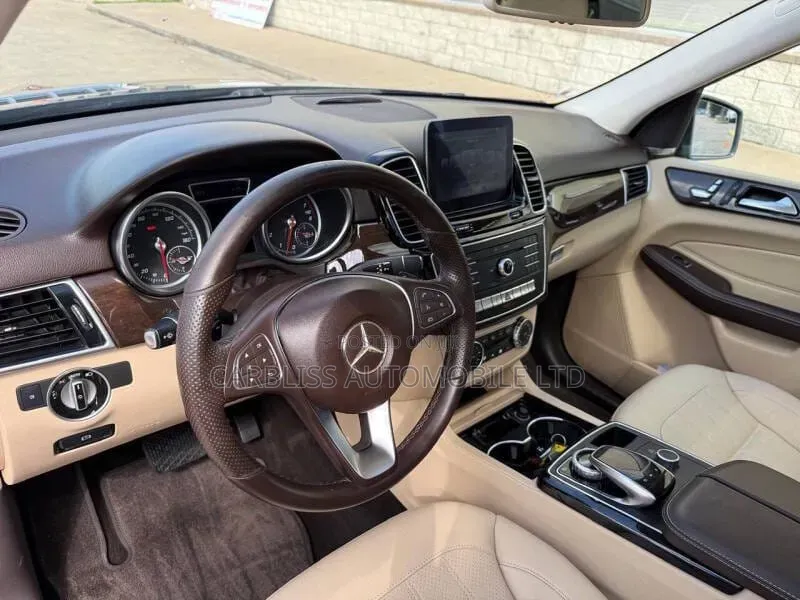 Mercedes-Benz GLE-Class 2017 Gray