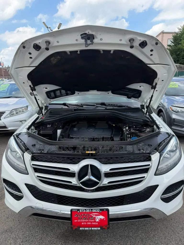 Mercedes-Benz GLE-Class 2016 White