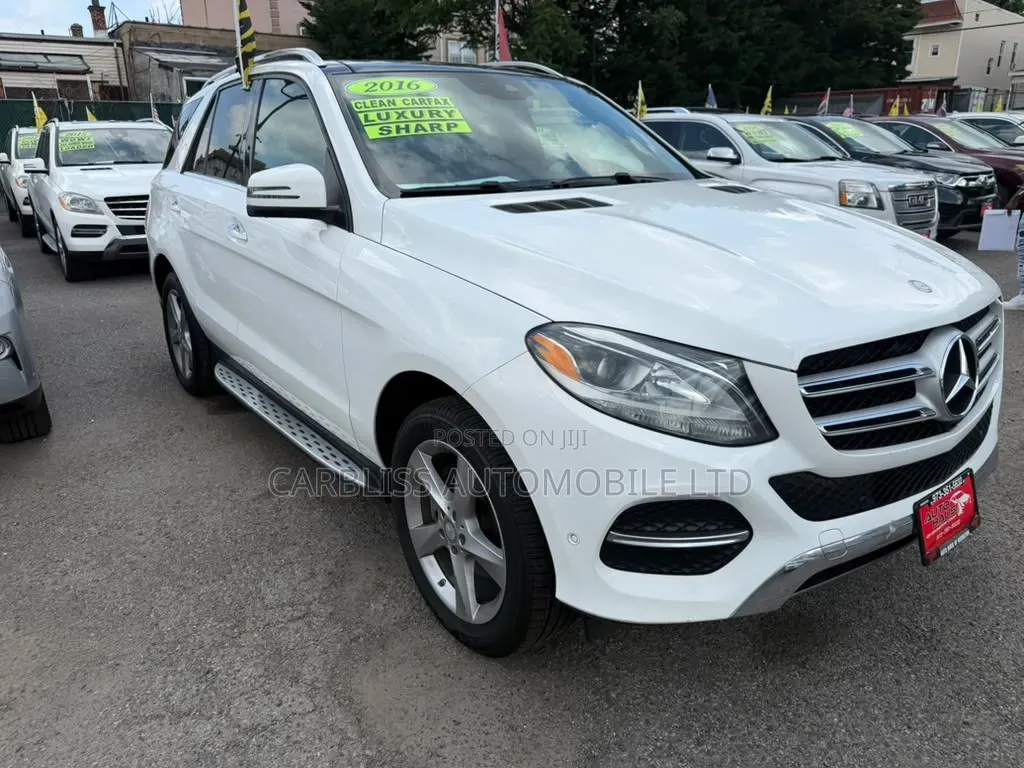 Mercedes-Benz GLE-Class 2016 White