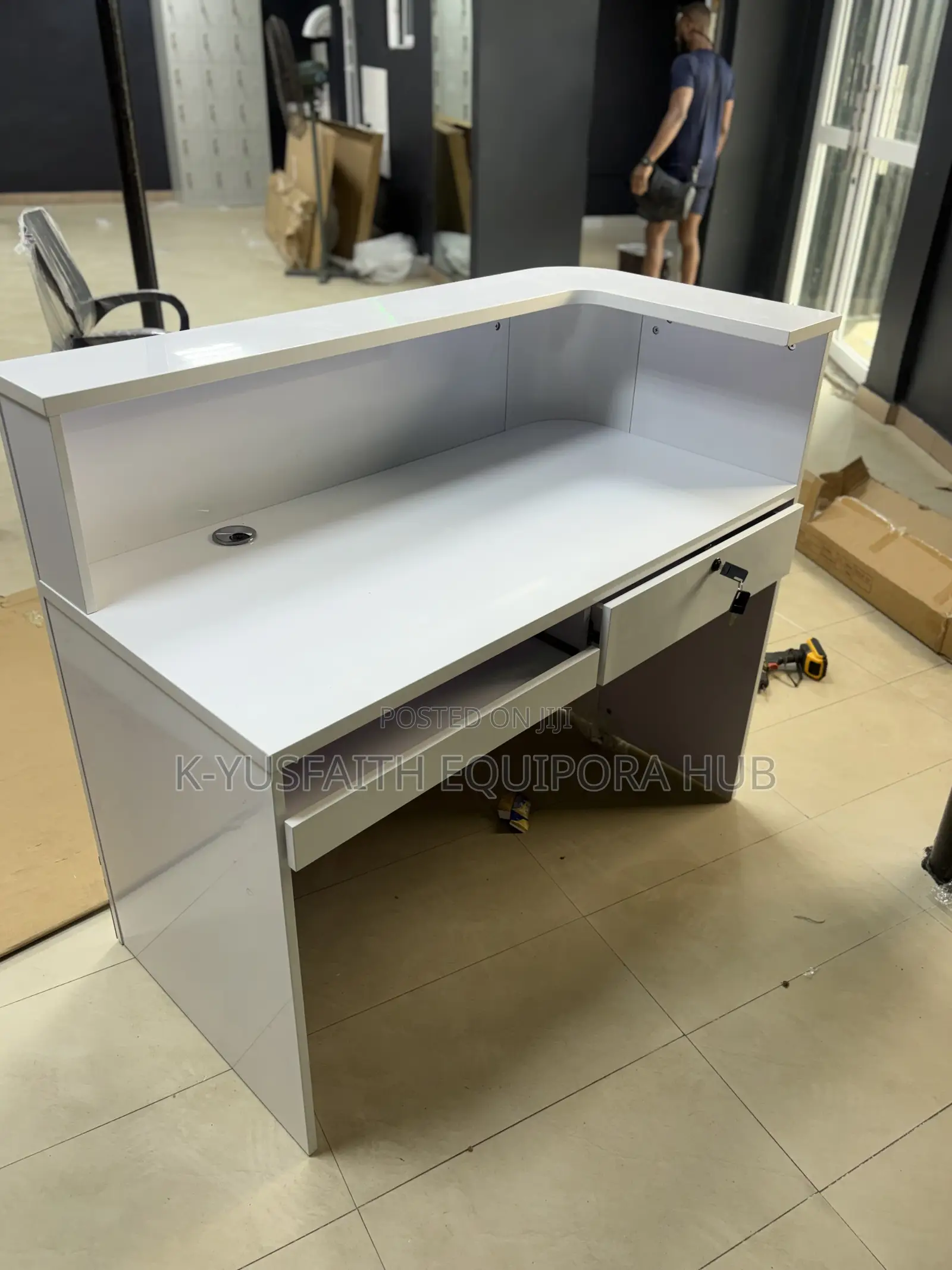 Receptionist Table (Imported)