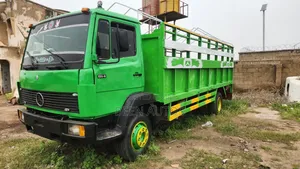 814 .Mercedes-Benz Truck