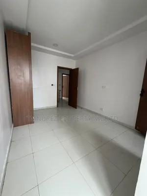 Studio Apartment in Chevron for rent