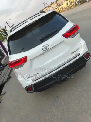 Toyota Highlander 2019 White