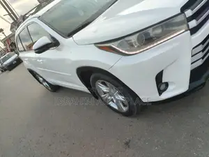 Toyota Highlander 2019 White