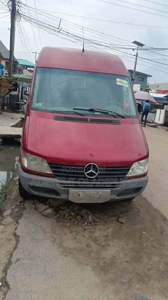 Mercedes-Benz Sprinter 2006 Red