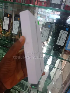 New Apple iPhone Air 256 GB Black