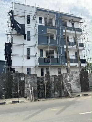 3bdrm Duplex in Ikeja for sale