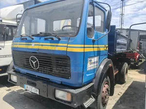 Tipper Truck Mercedes Benz