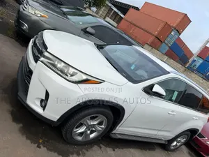 Toyota Highlander Limited Platinum 4dr SUV AWD (3.5L 6cyl 6A) 2015