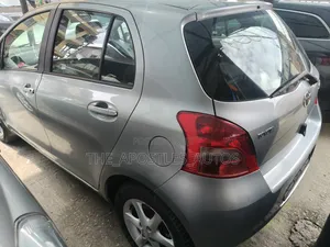 Toyota Yaris 1.5 Liftback S Automatic 2009 Silver