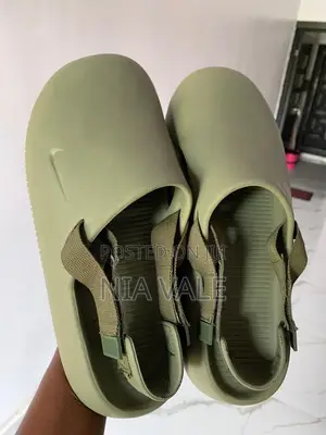 Original Nike Calm Mules - Oil Green