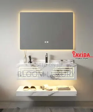 Beautiful Luxurious Bathroom Cabinet With LED Mirror