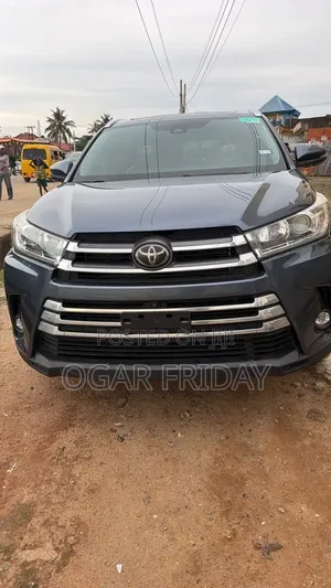 Toyota Highlander Limited Platinum 2019 Blue