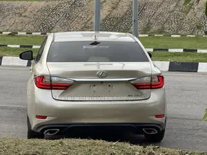 Lexus ES 350 FWD 2016 Gold