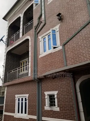 Furnished 3bdrm Apartment in Owode, Kosofe / Kosofe for rent