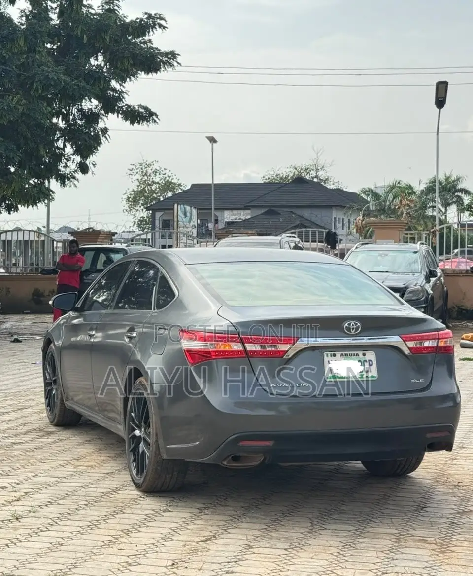 Toyota Avalon 2013 Gray