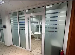 Aluminum and Glass Partitioning