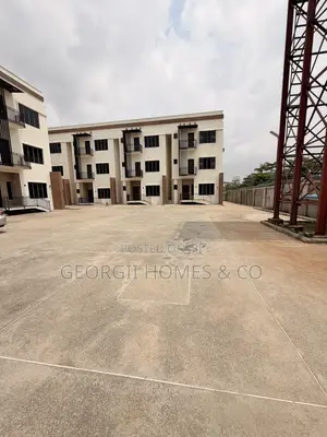 4bdrm Townhouse / Terrace in Kado for rent