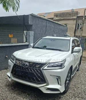 Lexus LX 570 AWD 2020 White