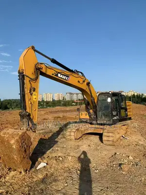 Foreign Used SANY235 Crawler Excavator 2023