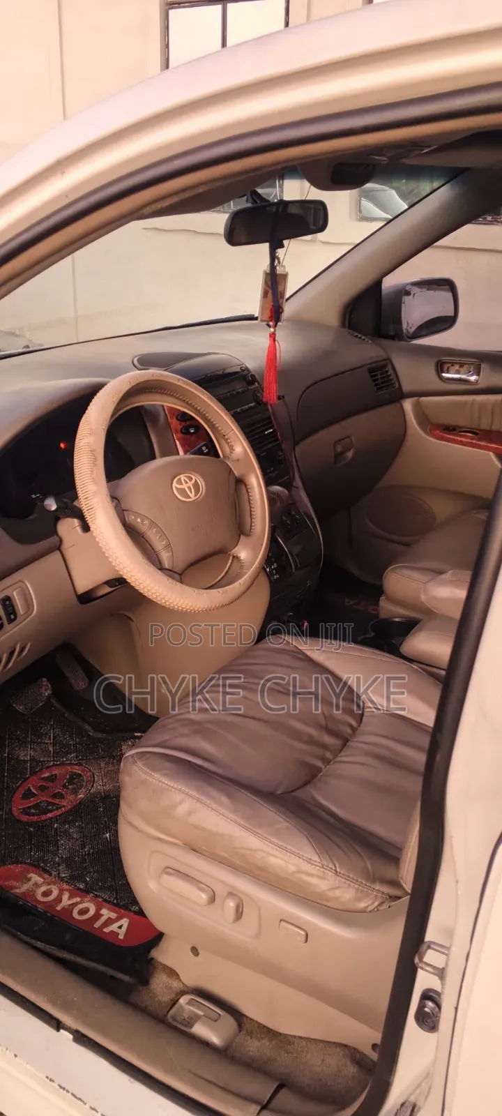 Toyota Sienna 2008 White