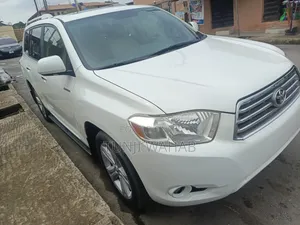Toyota Highlander 2009 White